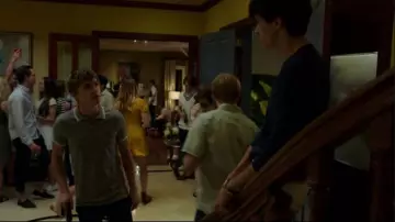 American Eagle grey classic fit pique polo worn by Alex Standall (Miles Heizer) in 13 Reasons Why (S03E05)