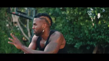 Boucles d'oreilles portées par Jason Derulo en Jason Derulo - Trop Chaud [official MUSIC VIDEO]