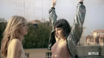 Grey bombers worn by Ludovica (Alice Pagani) in Baby (S02)