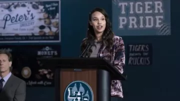 Urbarn Outfitters morris floral velvet blazer worn by Jessica Davis (Alisha Boe) in 13 Reasons Why (S03E12)