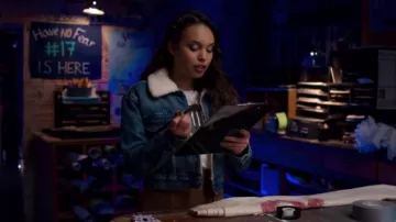 Free People suede mini skirt worn by Jessica Davis (Alisha Boe) in 13 Reasons Why (S03E12)
