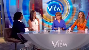 Combinaison blanche pantalon Zimmermann portée par Abby Huntsman dans l'émission The View SEPTEMBER 3, 2019
