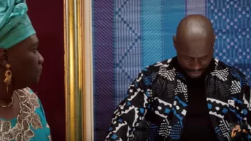 La chemise aztèque à motifs bleu et noir portée par Kery James dans Kery James - Les yeux mouillés (feat. Youssoupha) [Clip Officiel]