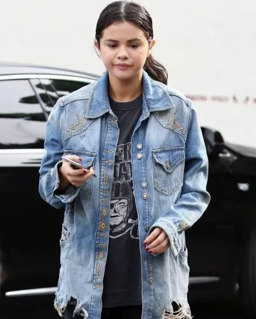Vintage Raiders d'Oakland t-Shirt porté par Selena Gomez sur Instagram account @amandaeliza49