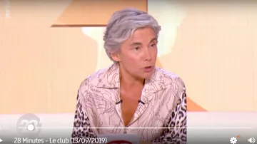 La camisa de manga larga con estampado de contraste de contraste de leopardo de Elisabeth Quin en 28 minutos el 13.09.2019