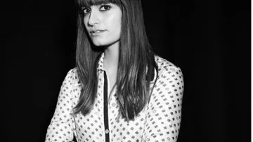 The Shirt in printed silk worn by Clara Luciani in The Song, " secret