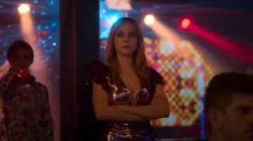 Zara Pink sequin dress worn by Carla (Ester Expósito) in Elite Season 2 Episode 1
