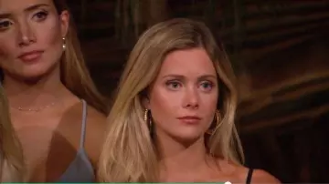 Ettika cercle d'Or Boucles d'oreilles portées par (Hannah Godwin) en Bachelor dans le Paradis Saison 6_Episode 10