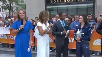 Vestido de A.L.C. edie usado por Savannah Guthrie en Today SEPTIEMBRE 9, 2019