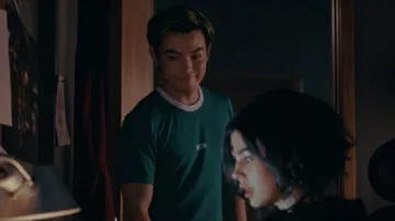 Camiseta verde de maullido usada por Garfield Logan / Beast Boy (Ryan Potter) como se ve en Titans