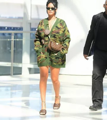 Sandalias acolchadas Bottega Veneta usadas por Rihanna Leaving for Seoul septiembre 16, 2019