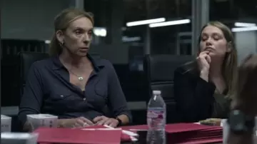 James Perse blue sheer slub side shirt worn by Grace Rasmussen (Toni Collette) in Unbelievable Season 1 Episode 5