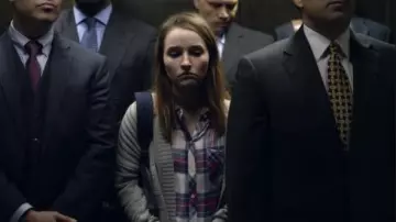 Rails hunter button down top worn by Marie (Kaitlyn Dever) in Unbelievable Season 1 Episode 8