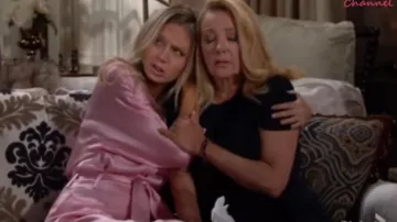 3.1 Phillip Lim avec Ceinture de Satin Combinaison portée par Abby Newman (Melissa Ordway) comme on le voit dans les Jeunes et Les Agités du 16 septembre 2019