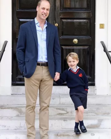 Pisamonas École Mocassins Noir porté par le Prince George Premier Jour de la rentrée Scolaire le 5 septembre 2019