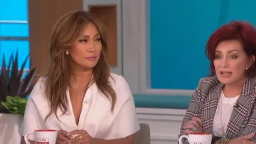Vestido Midi de kimono estructurado de ASOS con pelum usado por Carrie Ann Inaba en The Talk 17 de septiembre de 2019