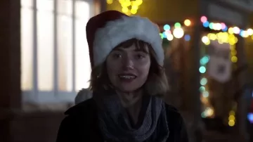 Red santa hat worn by Riley Stone (Imogen Poots) in Black Christmas
