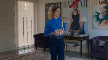 Ralph Lauren Pull bleu porté par Catayana (Georgina Amoros) dans l'Élite (S02E04)