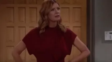 Yigal AzrouelShirred Asymétrique en Jersey Maxi Robe portée par Michelle Stafford comme on le voit sur les Jeunes et Les Agités du 17 septembre 2019