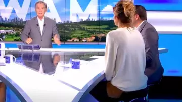 Le pantalon en cuir suede coupe stretch couleur tabac de Caroline Ithurbide dans William à midi le 18.09.2019