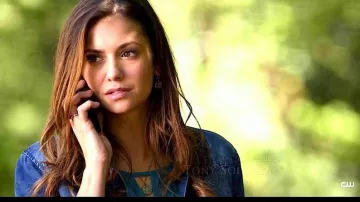 Collier réversible cristal de Elena Gilbert (Nina Dobrev) dans Vampire Diaries (S06E12)