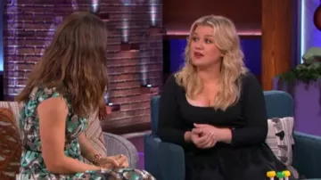 Barneys new york tech-poplin midi-dress worn by Kelly Clarkson on The Kelly Clarkson Show September 11, 2019