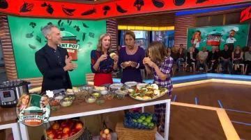Ba&sh laura chemisier porté par Lara Spencer sur Good Morning America Week-end du 18 septembre 2019