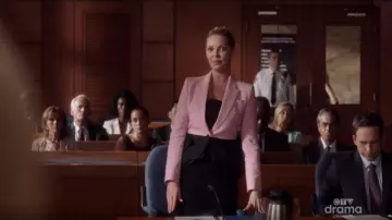 Alexander McQueen two tone Wool blend Blazer in Pink And Black worn by Samantha Wheeler (Katherine Heigl) in Suits Season 9 Episode 9