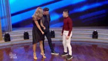 Gianvito Rossi Portofino Leather Sandals worn by Kelly Ripa on LIVE with Kelly and Ryan September 18, 2019