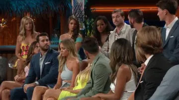 Les amateurs de + Amis de la Lumière Bleue Découpe Noeud de la Robe portée par Hannah Godwin en Bachelor dans le Paradis Saison 6 Épisode 13