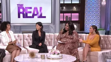 Rachel Pally Plus tamaño manga larga caftán de cuerpo entero usado por Loni Love en The Real 18 de septiembre de 2019