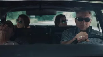 Persol Lunettes de soleil portées par Frank Sheeran (Robert De Niro) comme on le voit dans L'Irlandais