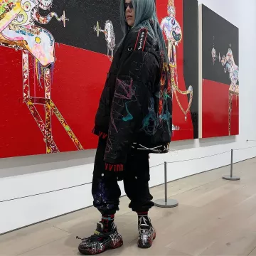 Skoot Space Jam Jacket portée par Billie Eilish sur son compte Instagram