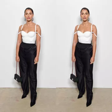 Bolso lola acolchado a cuadros de piel de cordero usado por Naomi Scott en la cuenta de Instagram @naomigscott