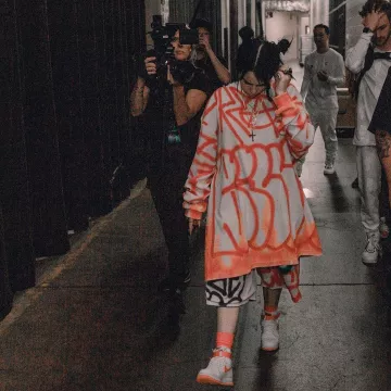 Long sleeve worn by Billie Eilish on the Instagram account @billieeilish