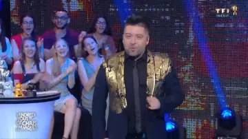 The black blazer and gold by Chris Marks on Friday, anything goes with Arthur