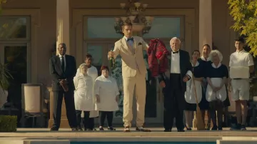 Jacket blazer beige worn by an extra in the movie clip Liar of Camila Cabello