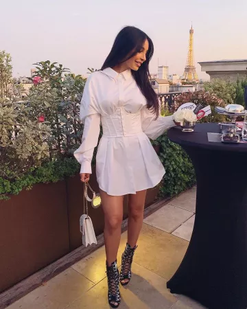 Le sac à main blanc de Sananas sur le compte Instagram de @sananas2106