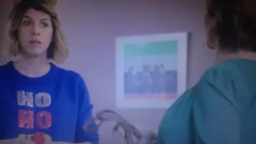 Pull de Noël de Sandrine (Juliette Tresanini) dans Demain nous appartient (S01E109)