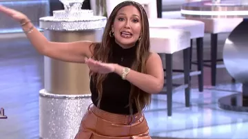 Topshop Belted Vinyl Midi Skirt usado por Adrienne Bailon en The Real septiembre 19,2019