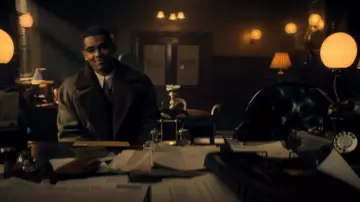 The mantle of Ben Younger (Kingsley Ben-Adir) in Peaky Blinders Season 5 Episode 5