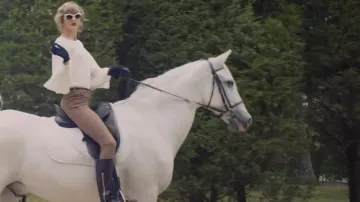 The white coat worn by Taylor Swift in Taylor Swift - Blank Space