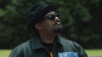 Ray-Ban Wayfarer sunglasses as seen in Countdown music video by Snoop Dogg feat. Swizz Beatz
