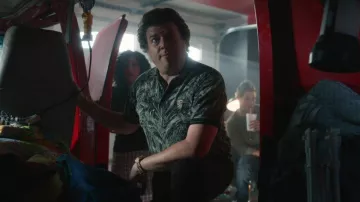 Polo Porsche usado por Jesse Gemstone (Danny McBride) como se ve en The Righteous Gemstones (S01E06)