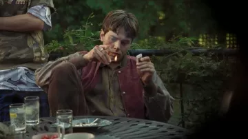 Le blouson bicolore porté par Maxime (Xavier Dolan) dans Matthias & Maxime