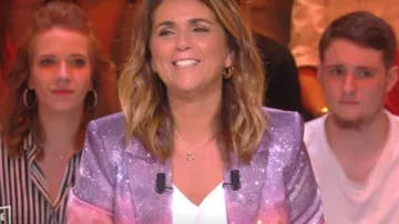 The blazer printed with sequins pink and purple Valerie Benaim in It is that of the tv ! the 16.09.2019