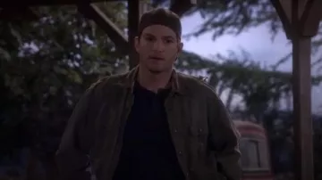 Carharrt grey Men’s Gray Rugged Flex Rigby Fleece-lined Shirt Jacket worn by Colt Bennett (Ashton Kutcher) in The Ranch Season 4 Episode 5