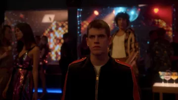 Jacket worn by Guzmán (Miguel Bernardeau) as seen in Elite Season 2 Episode 1