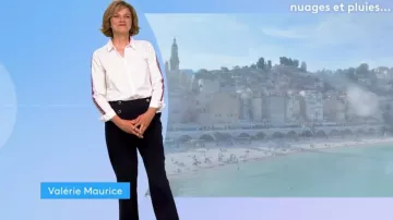 La camisa con rayas en las mangas Maison 123 usada por Valérie Maurice en Météo de France 2
