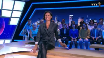 La veste grise portée par Alessandra Sublet dans C'est Canteloup